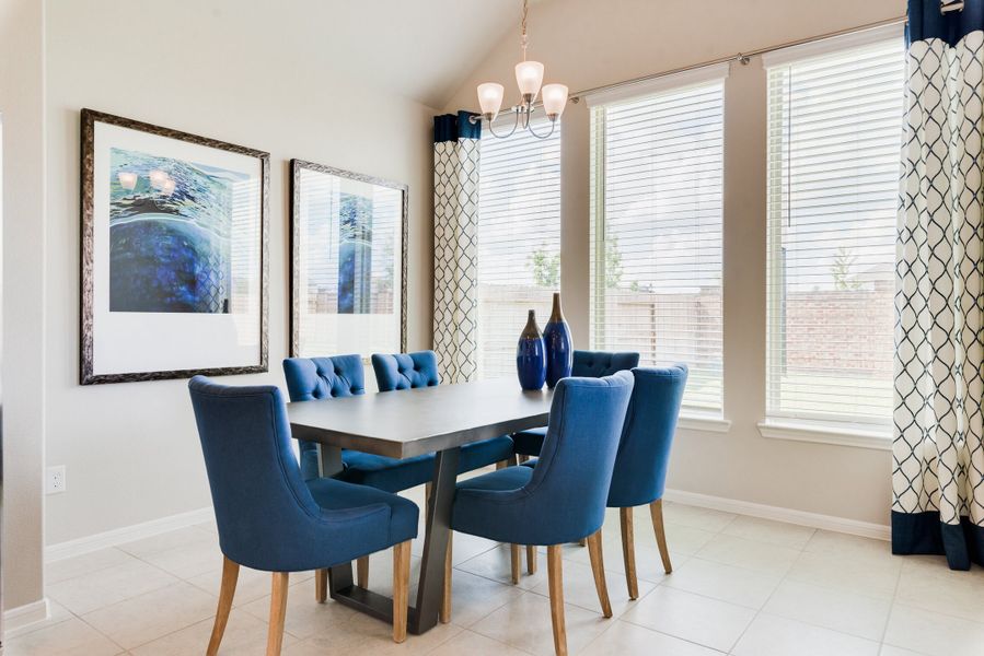 Representative furnished interior of a home built from the Floor Plan 2543 by Colina Homes in Grand Magnolia, Magnolia (Image 11). Representative furnished interior of a home built from the Floor Plan 2543 by Colina Homes in Grand Magnolia, Magnolia (Image 11).