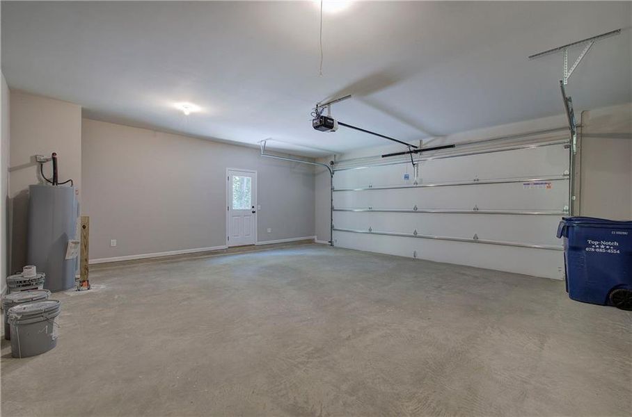 Spacious, unfurnished interior of a new home in , Rockmart (Image 8).