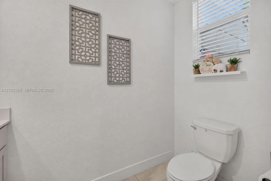 Furnished interior view inside a new home in , Pembroke Pines (Image 11).