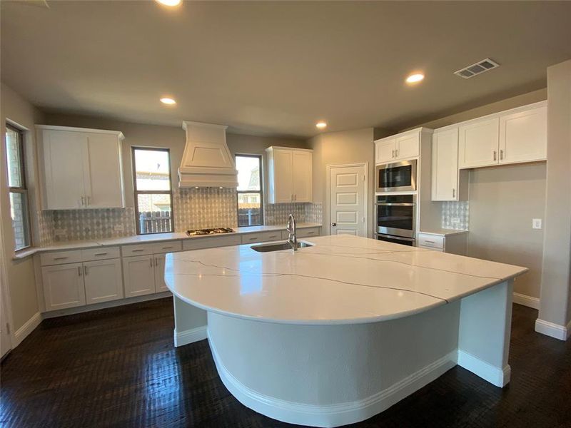 Furnished interior view inside a new home in , Crandall (Image 10).