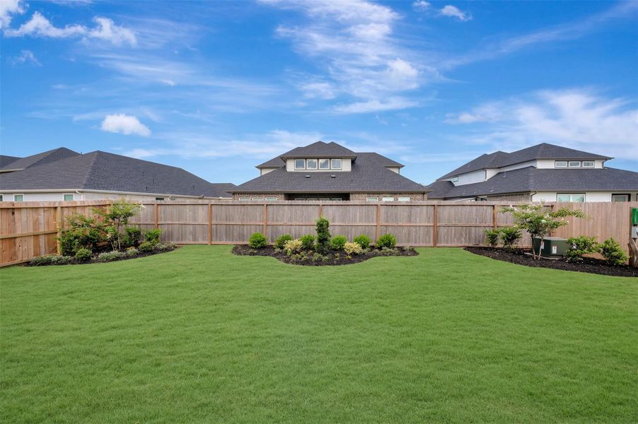 Amazing backyard with lush landscaping!