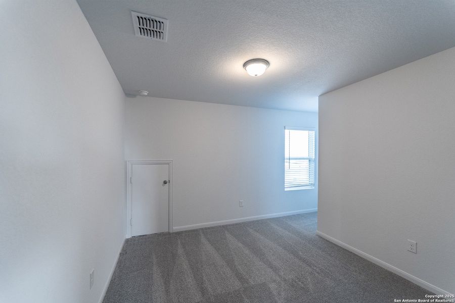 Spacious, unfurnished interior of a new home in Katzer Ranch, Converse (Image 14). Spacious, unfurnished interior of a new home in Katzer Ranch, Converse (Image 14).
