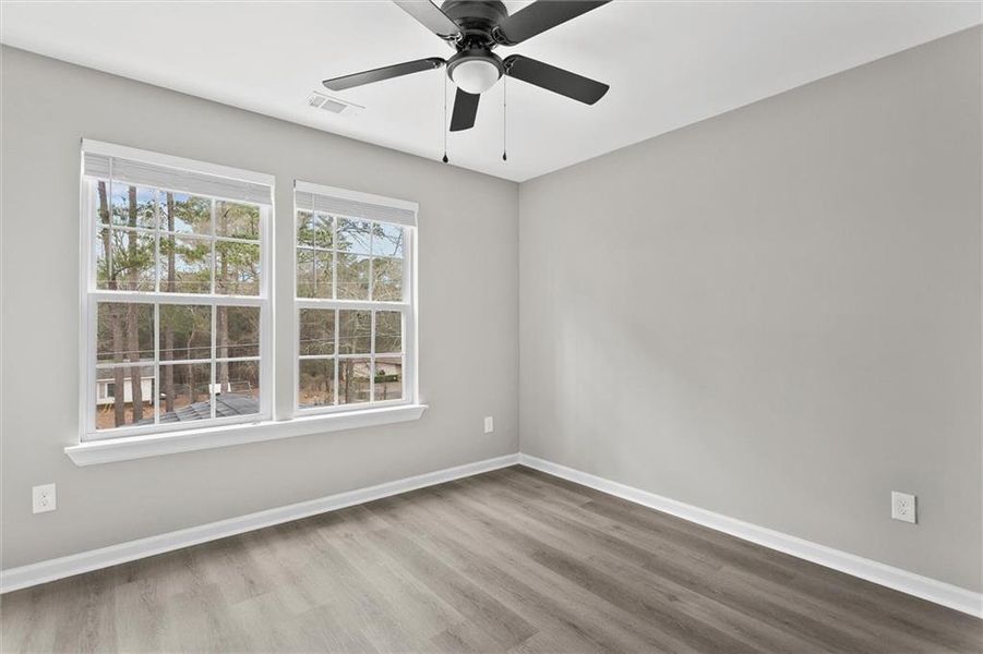 Spacious, unfurnished interior of a new home in , Stockbridge (Image 19).