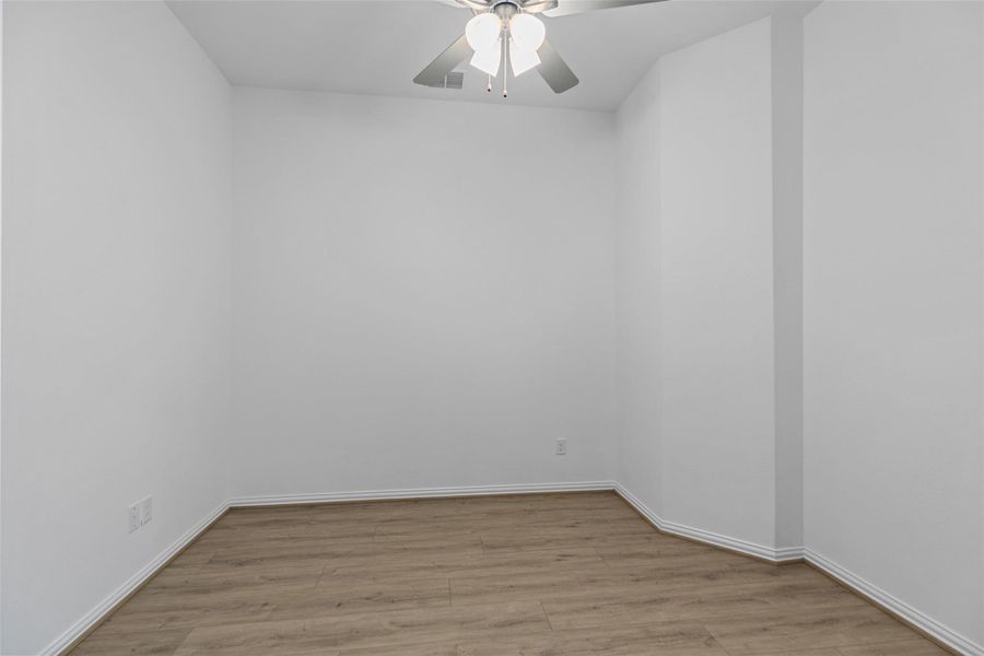 Spacious, unfurnished interior of a new home in Aldeana, Bonney (Image 19).