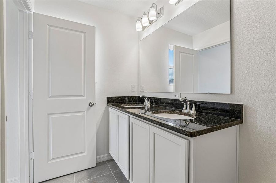 Furnished interior view inside a new home in , Lake Wales (Image 4).