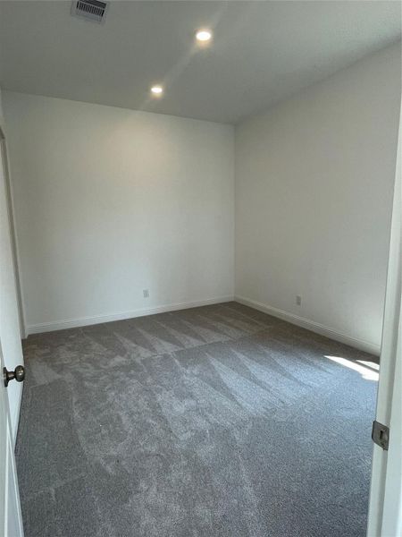 **Photos are a representation of the floor plan. This is not the actual homesite.**