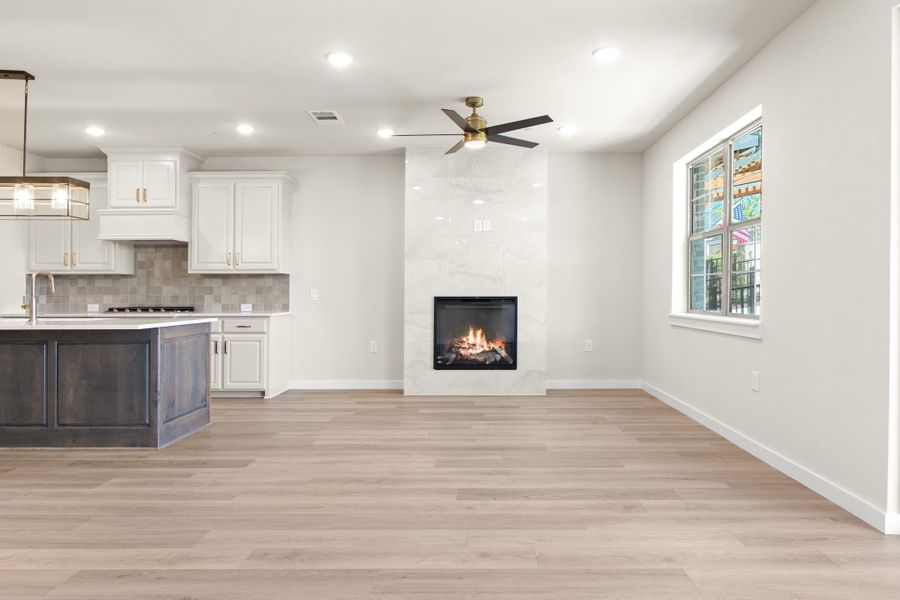 Spacious, unfurnished interior of a new home in The Tribute, The Colony (Image 21). Spacious, unfurnished interior of a new home in The Tribute, The Colony (Image 21).