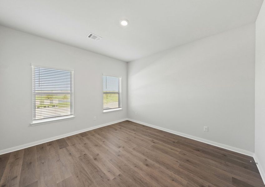 The secondary bedrooms are a great space for children's bedrooms or guest rooms. The secondary bedrooms are a great space for children's bedrooms or guest rooms.