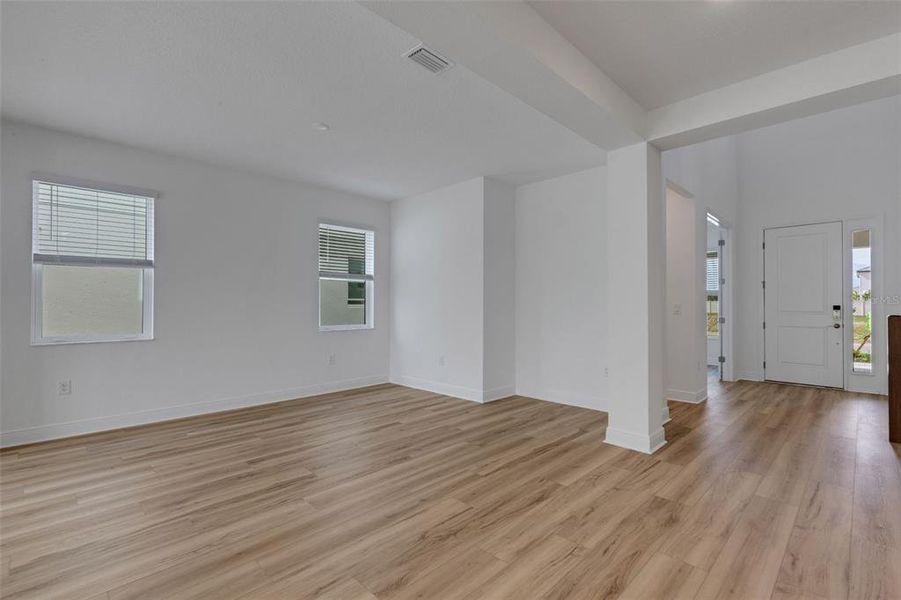 Spacious, unfurnished interior of a new home in Hawkstone, Sarasota (Image 39).