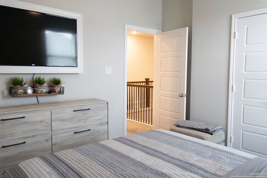 Furnished interior view inside a new home in Rhine Valley, Schertz (Image 16).