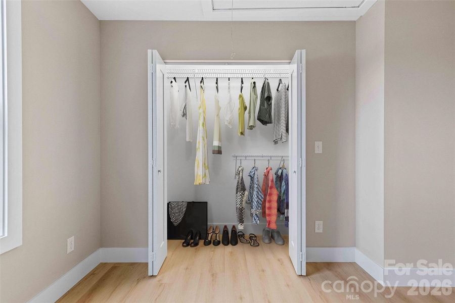 Image 41 of a home in .