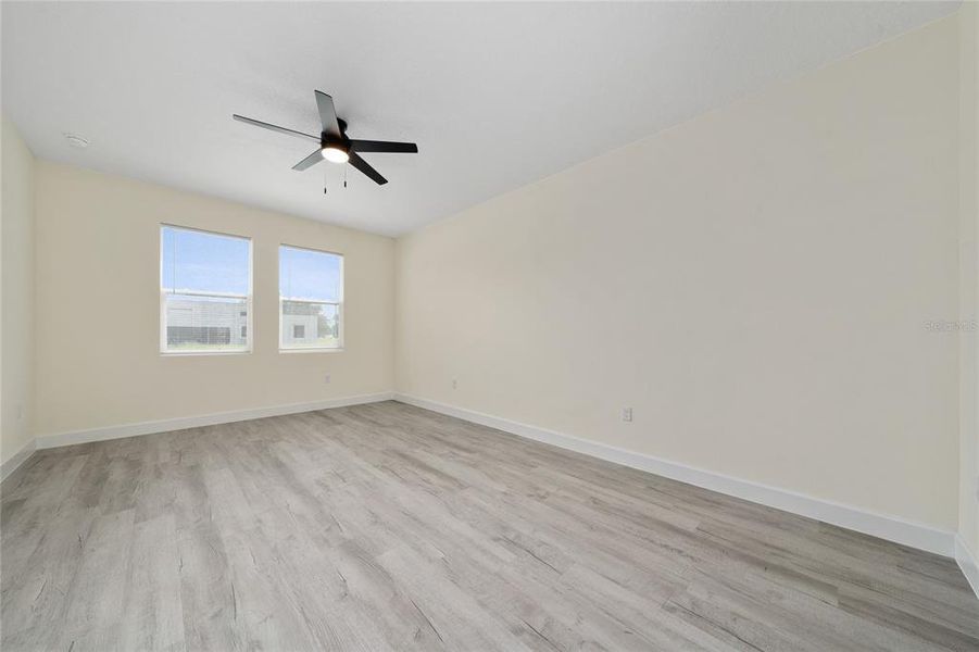 Spacious, unfurnished interior of a new home in , Ocala (Image 21).