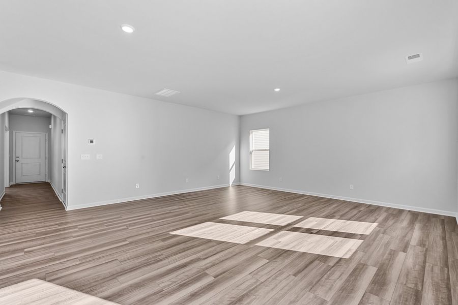 Spacious, unfurnished interior of a new home in Bell West, Kernersville (Image 20).