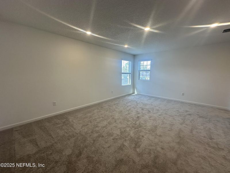 Spacious, unfurnished interior of a new home in Wilford Oaks, Orange Park (Image 14).