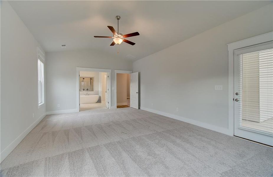 Spacious, unfurnished interior of a new home in , Senoia (Image 14).