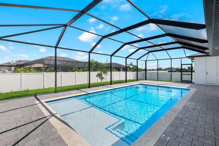 Exterior details and patio area of a home in , Cape Coral (Image 24).