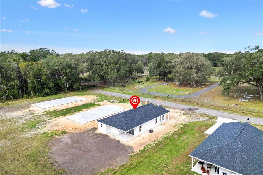 Exterior details and patio area of a home in , Bushnell (Image 23).