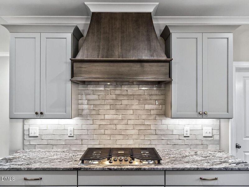 019-1280x960-kitchen