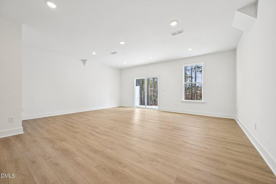 40-web-or-mls-Bayflower Wy-S3101-040