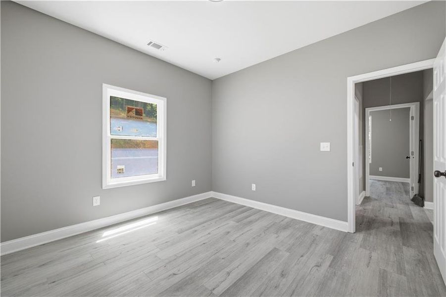 Spacious, unfurnished interior of a new home in , Calhoun (Image 31).