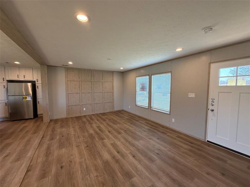Spacious, unfurnished interior of a new home in , Bridgeport (Image 13).