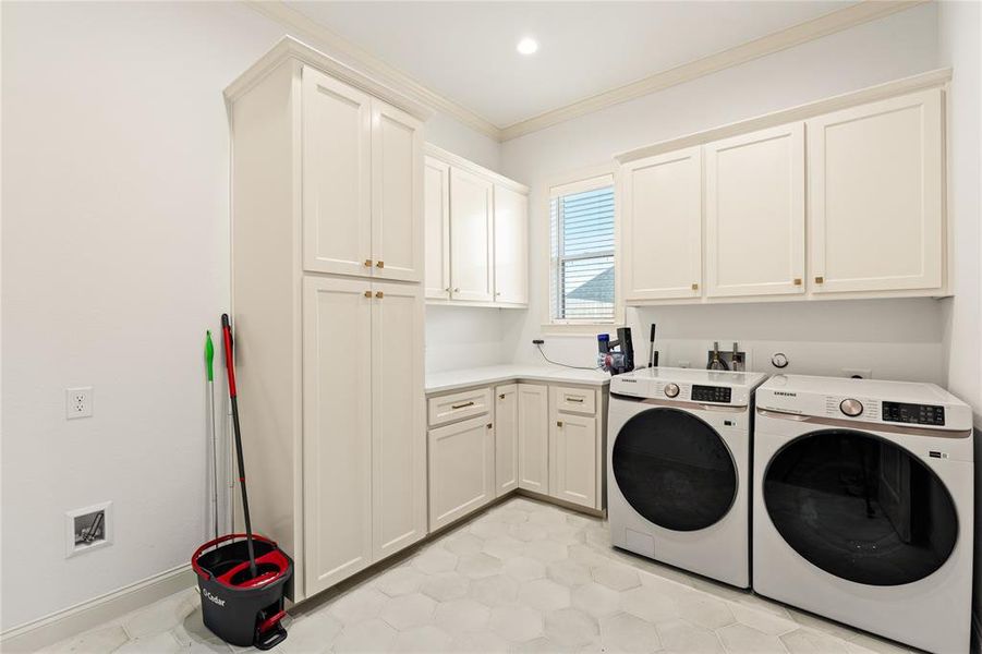 Furnished interior view inside a new home in , Woodway (Image 34).