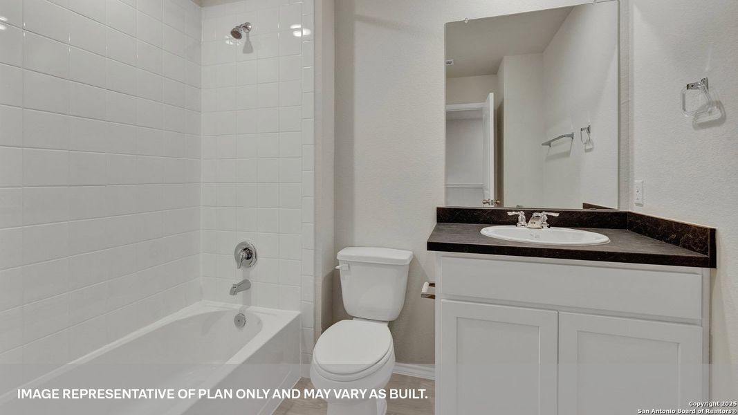 Furnished interior view inside a new home in Bollinger, Maxwell (Image 8).