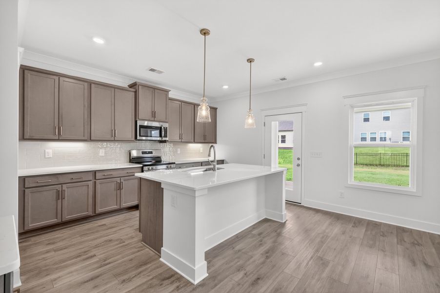 *Photo is of example home. Selections & Finishes may vary. *Photo is of example home. Selections & Finishes may vary.