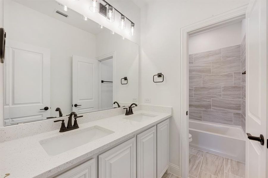 Furnished interior view inside a new home in Triple Diamond Ranch, Mansfield (Image 9).