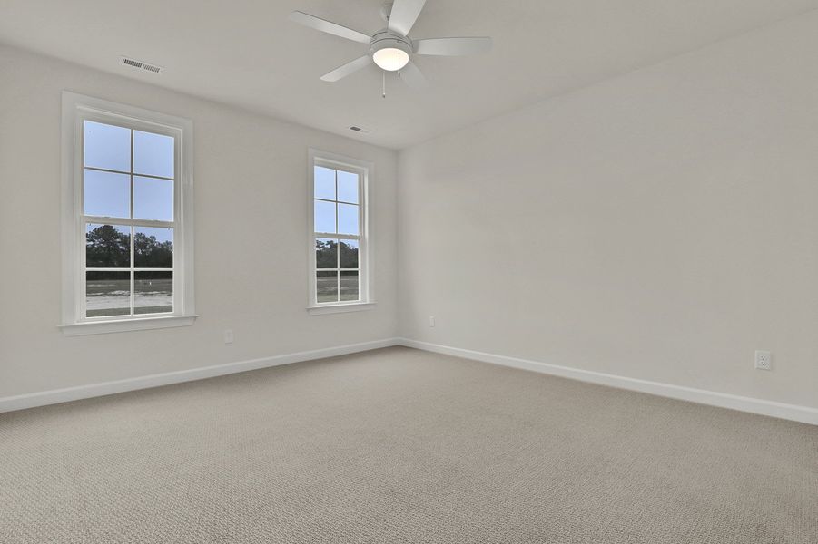 Spacious, unfurnished interior of a new home in East Wynd, Hampstead (Image 18).