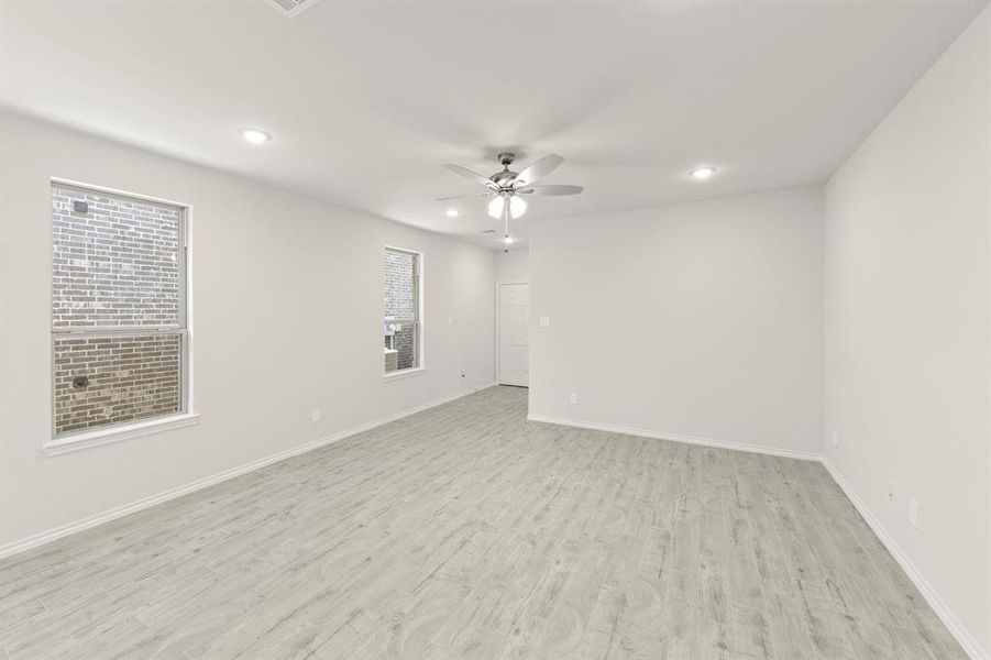 07. 3311 Dahlia - Family (2)