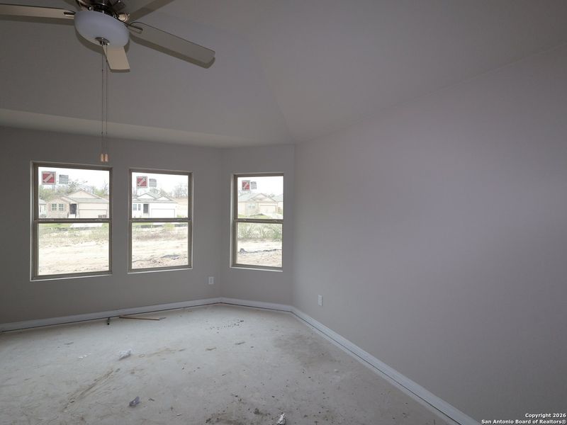 Image 33 of a home in Agave.