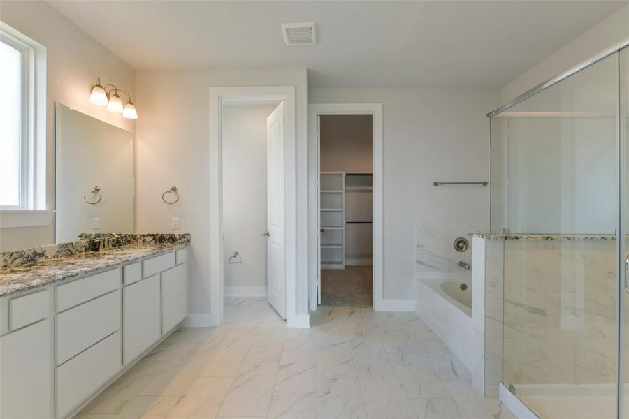 Furnished interior view inside a new home in Lago Mar, Texas City (Image 5).