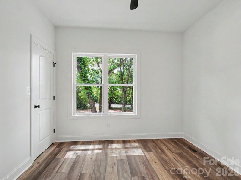 Spacious, unfurnished interior of a new home in , Mooresville (Image 33).