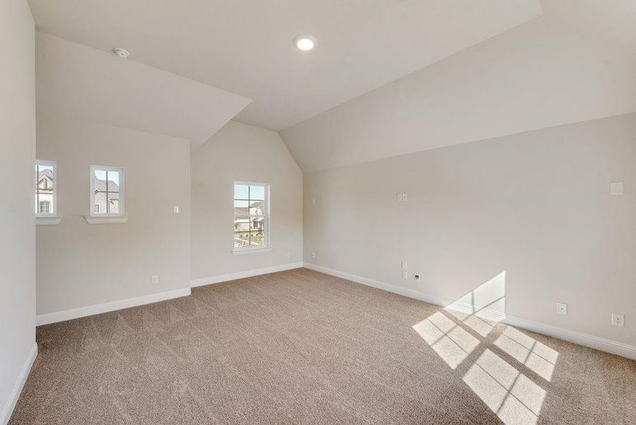Spacious, unfurnished interior of a new home in South Pointe, Mansfield (Image 22).