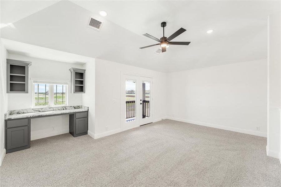 Spacious, unfurnished interior of a new home in Glenbrook, Red Oak (Image 30).