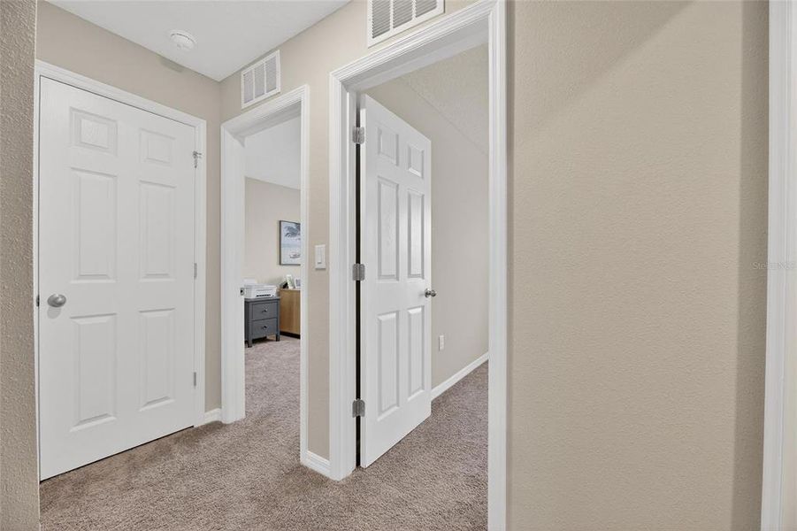 Spacious, unfurnished interior of a new home in Hawkstone, Lithia (Image 25).