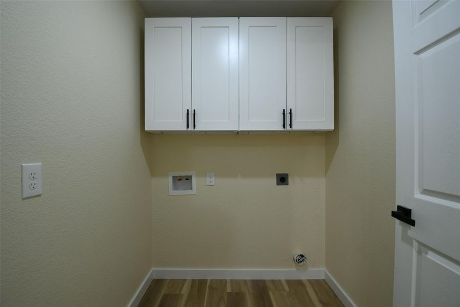 Spacious, unfurnished interior of a new home in , Conroe (Image 18). Spacious, unfurnished interior of a new home in , Conroe (Image 18).