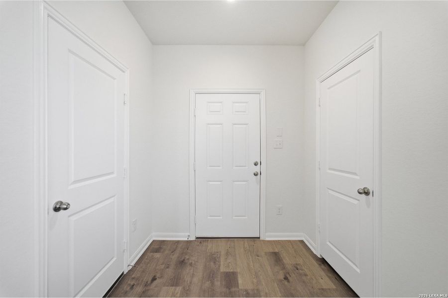 Spacious, unfurnished interior of a new home in Willow View, Converse (Image 18).