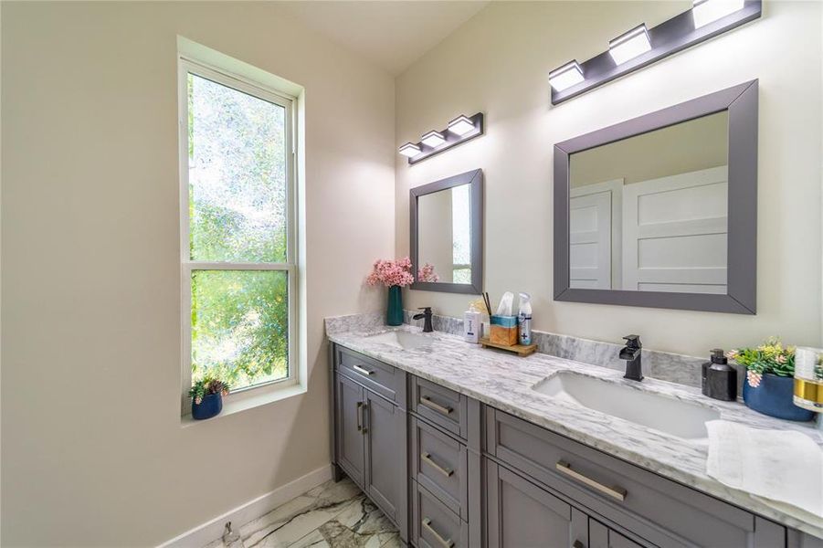 Furnished interior view inside a new home in , Dallas (Image 34).