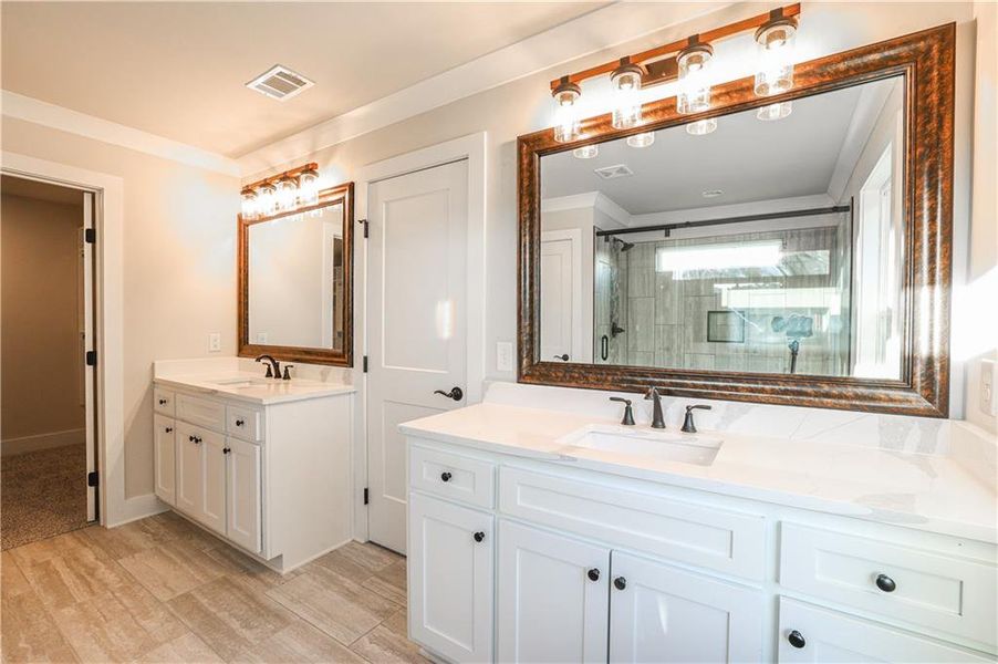 Furnished interior view inside a new home in , Jefferson (Image 39).