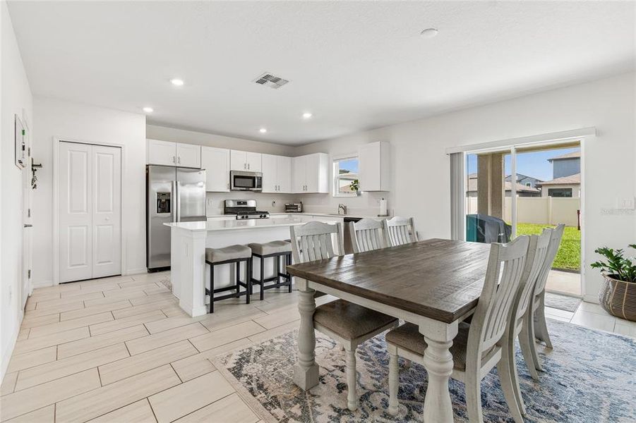 Furnished interior view inside a new home in , Land O' Lakes (Image 44).