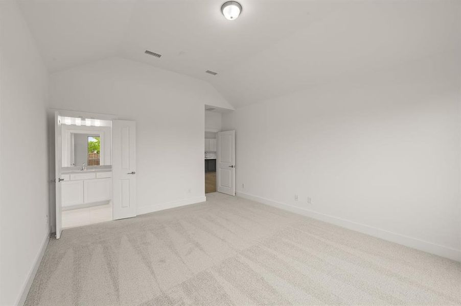 Spacious, unfurnished interior of a new home in Westside Preserve, Midlothian (Image 34).