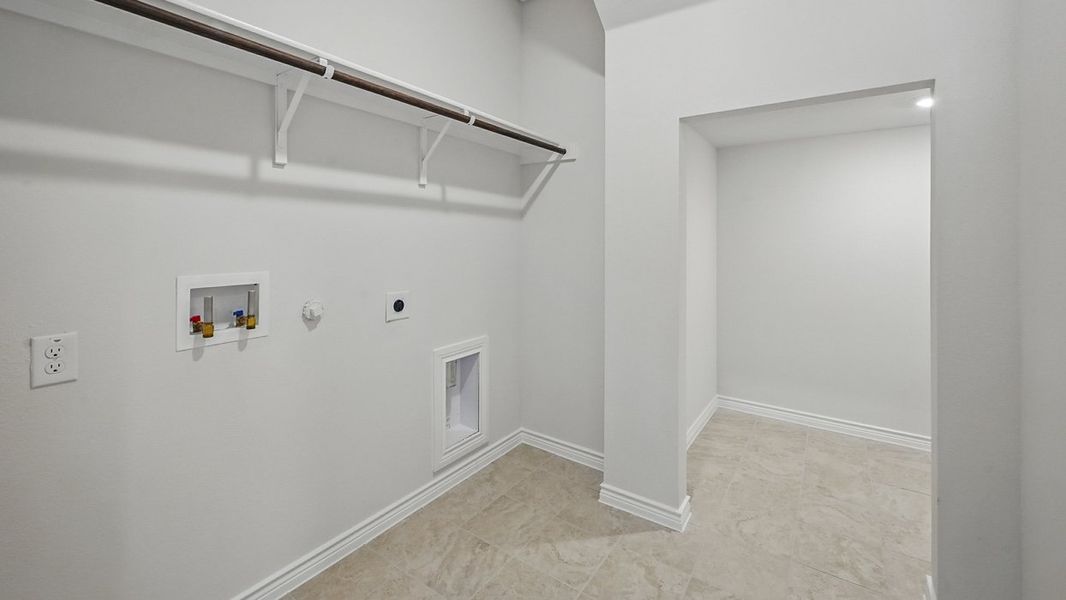 Spacious, unfurnished interior of a new home in Liberty Crossing, Royse City (Image 16). Spacious, unfurnished interior of a new home in Liberty Crossing, Royse City (Image 16).
