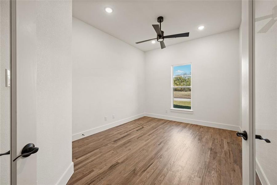 Spacious, unfurnished interior of a new home in Rolling Creek Ranch, Aledo (Image 35).