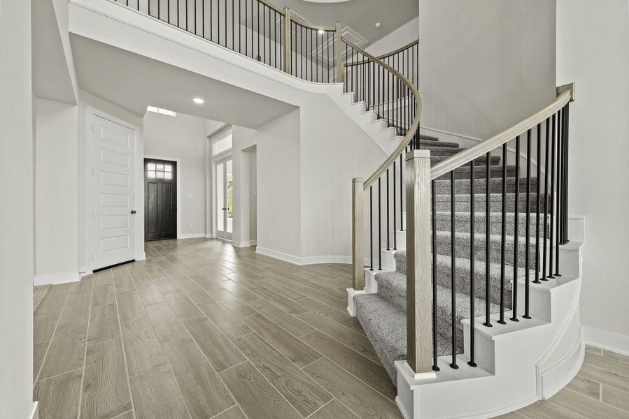 Representative image. Features, specifications, selections and colors may vary.