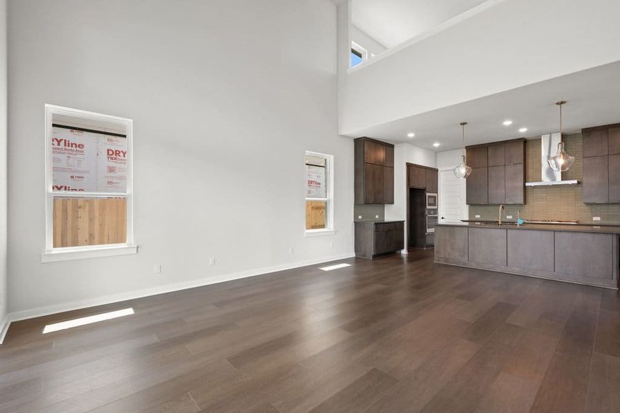 Spacious, unfurnished interior of a new home in Lariat, Liberty Hill (Image 20).