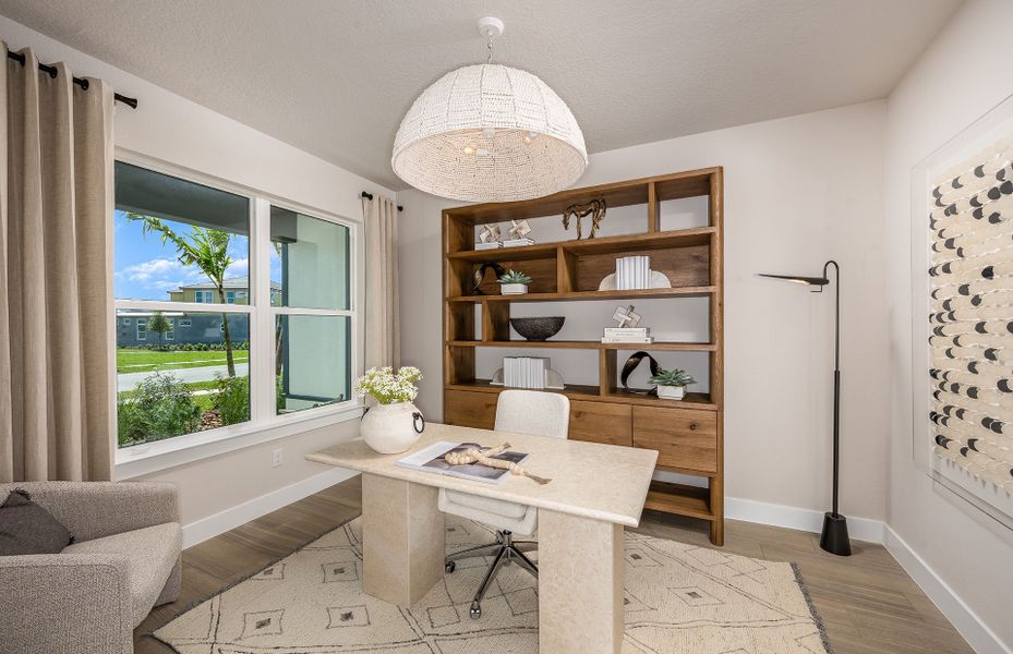 Representative furnished interior of a home built from the Berkley Grand by Pulte Homes in Two Rivers, Zephyrhills (Image 15).