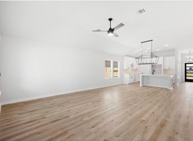 Spacious, unfurnished interior of a new home in Crosby Farms, Crosby (Image 6).