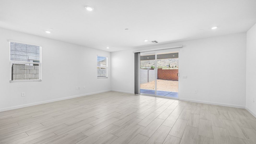 Spacious, unfurnished interior of a new home in Prada, Phoenix (Image 20). Spacious, unfurnished interior of a new home in Prada, Phoenix (Image 20).